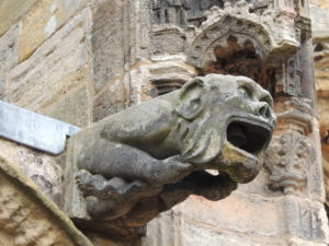 The mandatory Gargoyle guarding the door