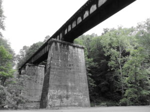 Railway bridge over Old Tennessee 63